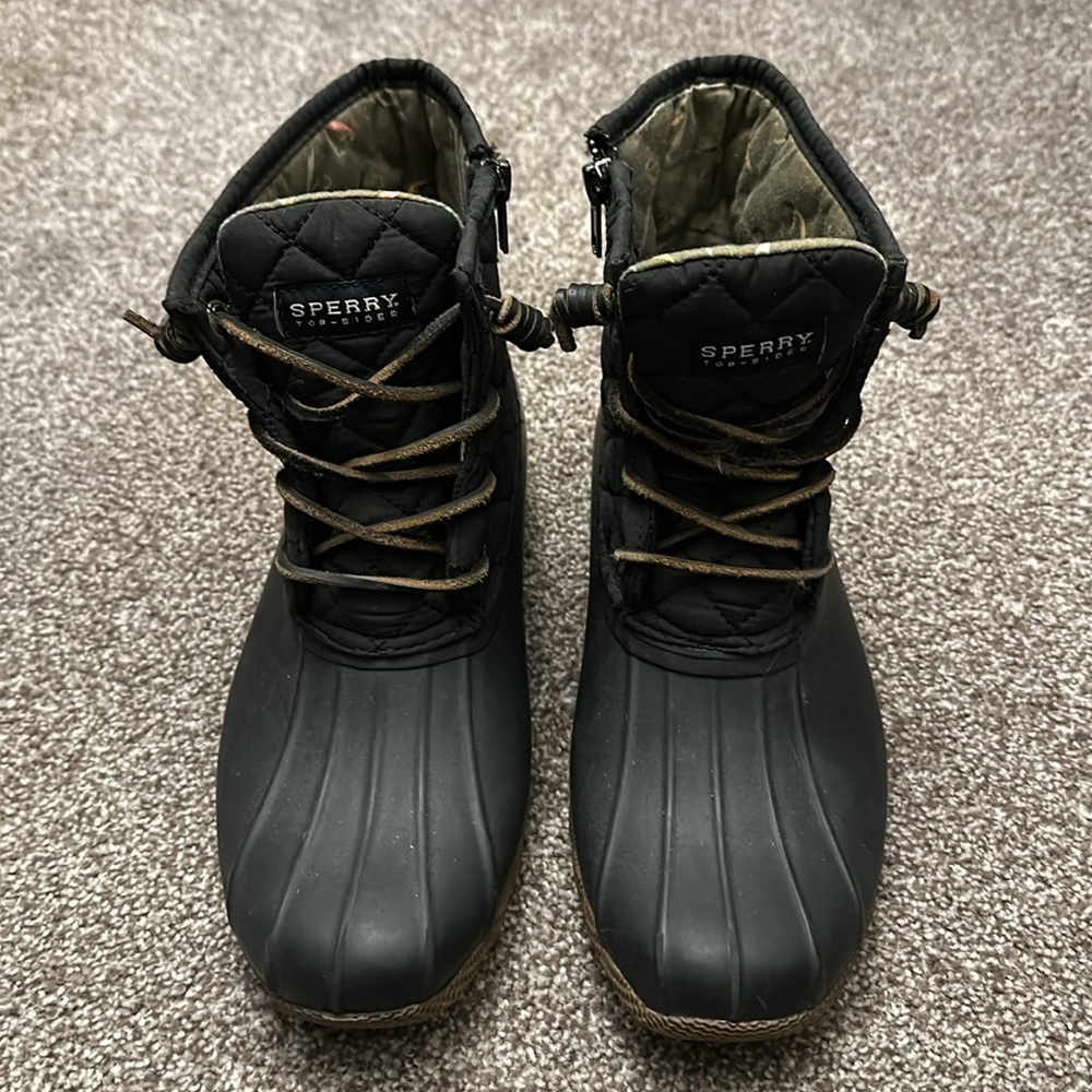 Black Sperry Women’s Saltwater Core Boats
